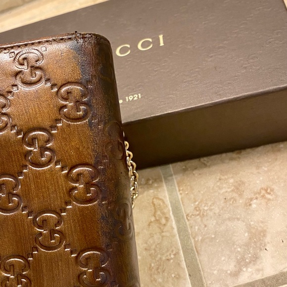 (SOLD) Auth Gucci Wallet on chain - Picture 9 of 15